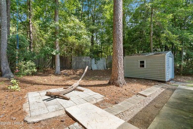 Welcome to your own private retreat just minutes from the charm - photo 6