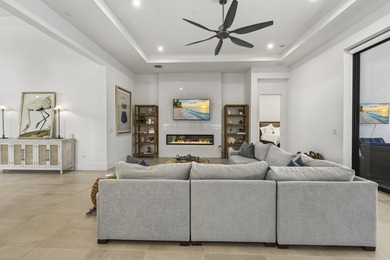 This luxury single family Florida home is thoughtfully designed - photo 16