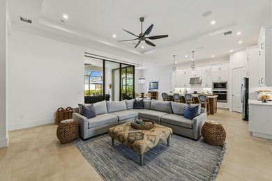 This luxury single family Florida home is thoughtfully designed - photo 17