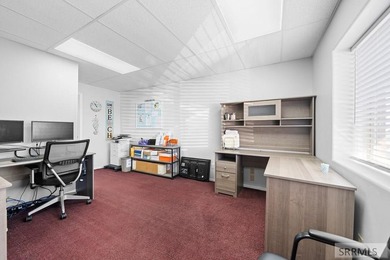 Fantastic high traffic multi suite commercial building in the - photo 30