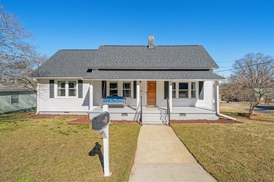 Saluda River Home For Sale in Pelzer South Carolina