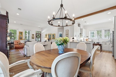 Welcome to this beautifully maintained 2-bedroom, 2-bathroom - photo 9