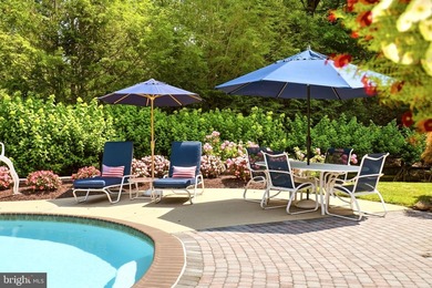 An extraordinary custom estate tucked away on a quiet cul-de-sac - photo 18