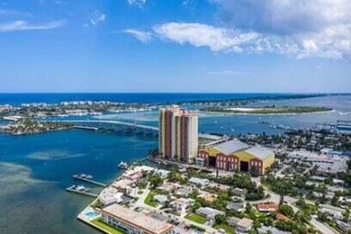 Beautifully updated 3rd floor unit. Gorgeous Intracoastal views - photo 28