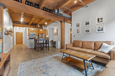 Experience the perfect blend of historic character and modern - photo 9