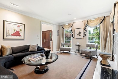 An extraordinary custom estate tucked away on a quiet cul-de-sac - photo 40