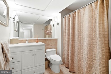 An extraordinary custom estate tucked away on a quiet cul-de-sac - photo 44
