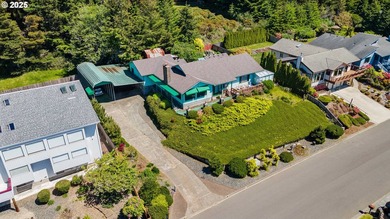 Stunning Custom Home with Panoramic Bay and Ocean Views - Dual - photo 2