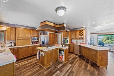 Stunning Custom Home with Panoramic Bay and Ocean Views - Dual - photo 5