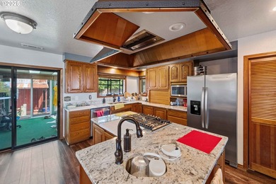 Stunning Custom Home with Panoramic Bay and Ocean Views - Dual - photo 7