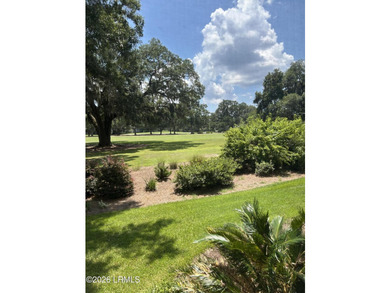 Timeless custom estate in the heart of Oldfield, masterfully - photo 5