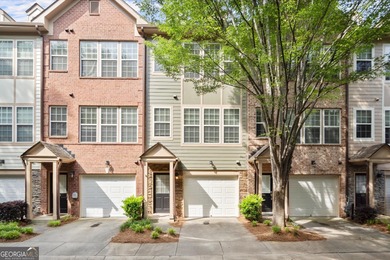 (private lake, pond, coastal) Townhome/Townhouse Active Under Contract in Atlanta Georgia