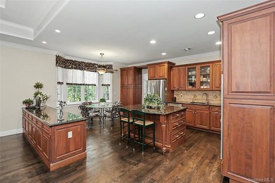 Stunning Valencia Ranch Villa located in The Greens at Half - photo 5