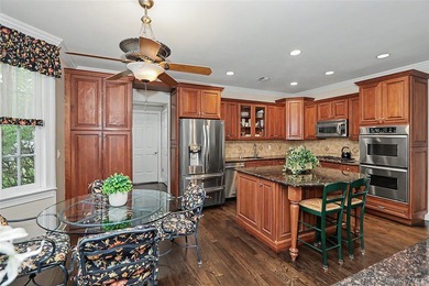 Stunning Valencia Ranch Villa located in The Greens at Half - photo 6