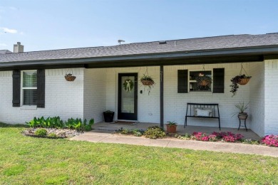 Lake Home For Sale in Gainesville, Texas