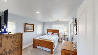 SEASIDE LIVING AT ITS BEST! This gated, impeccably maintained - photo 21