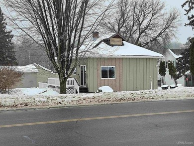 Menominee River Home Active Under Contract in Niagara C-WI Wisconsin