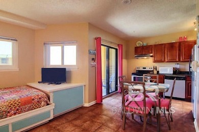 First-Floor Gulf-View Studio - Prime Investment Opportunity - photo 3