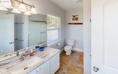SEASIDE LIVING AT ITS BEST! This gated, impeccably maintained - photo 23