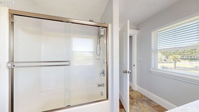 SEASIDE LIVING AT ITS BEST! This gated, impeccably maintained - photo 24