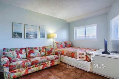 First-Floor Gulf-View Studio - Prime Investment Opportunity - photo 5