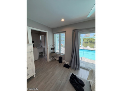 Wake up to stunning canal views that open onto a wide, tranquil - photo 44