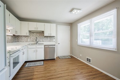 Welcome home to this beautifully maintained 3-bedroom - photo 12