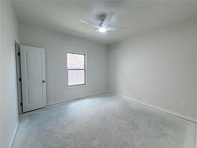 Welcome to 8174 Luz de Luna, a beautifully designed home - photo 13