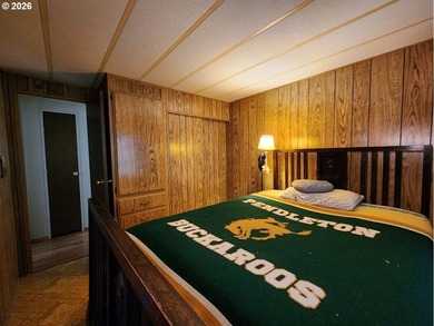 Tucked away on a private road in a charming coastal Oregon town - photo 20