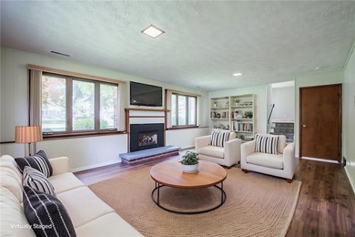 Welcome home to this beautifully maintained 3-bedroom - photo 27