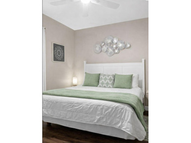 Ground Floor Condo with Gulf Views. This beautifully updated - photo 11
