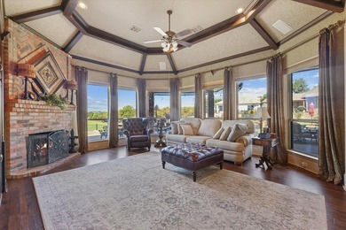 Welcome to 2021 Kings Pass, an exquisite luxury residence - photo 12