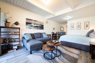 Excellent renovated studio unit located in the sweet spot of - photo 14