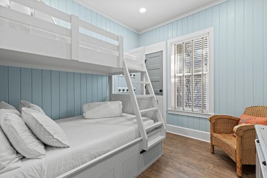 Charming Vintage Cottage & Carriage House in Historic Old - photo 17