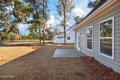 NEW PRICE $469,990 - MOVE-IN READY!! The 'Amelia' is a three - photo 20