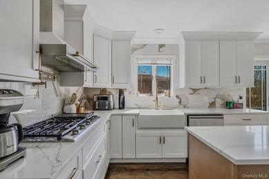 This is a rare opportunity to own a home on Anthony Drive, one - photo 6