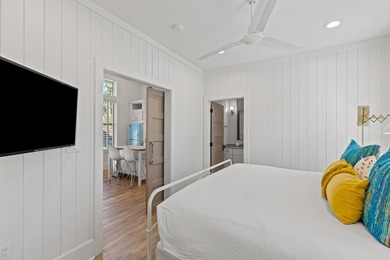 Charming Vintage Cottage & Carriage House in Historic Old - photo 27