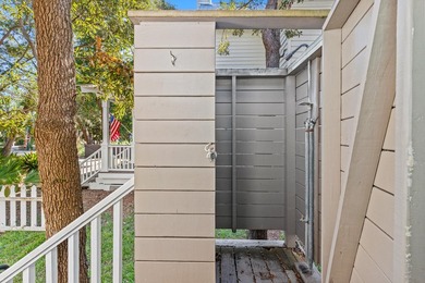 Charming Vintage Cottage & Carriage House in Historic Old - photo 32