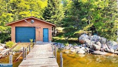 This exceptionally well maintained Lake Vermilion home sports - photo 34