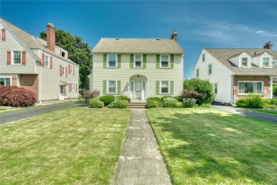 Welcome to 136 Hoover Road! This 1935 Colonial offers 4 spacious - photo 1