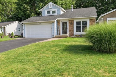 Welcome to 51 Winfield Lane! The first thing you'll notice is - photo 3