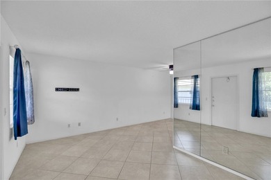 Simply Sensational! Much sought after 55+ Community in a - photo 6