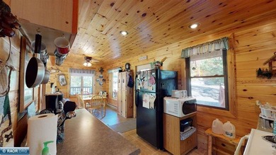 Looking for privacy? This furnished fishing, hunting, and family - photo 19