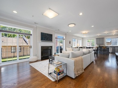 Perfectly situated in Chicago's vibrant Southport Corridor, this - photo 3