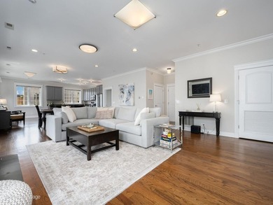 Perfectly situated in Chicago's vibrant Southport Corridor, this - photo 5