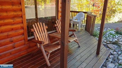 Looking for privacy? This furnished fishing, hunting, and family - photo 35