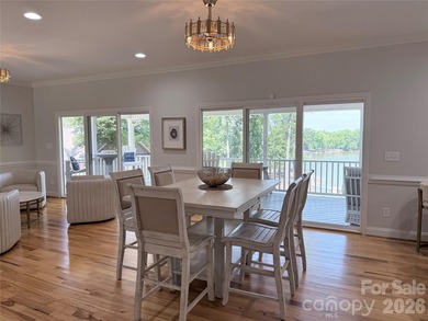 Gorgeous lake front home situated on 200 feet of shoreline - photo 13
