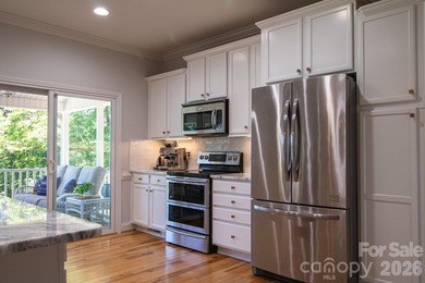 Gorgeous lake front home situated on 200 feet of shoreline - photo 17