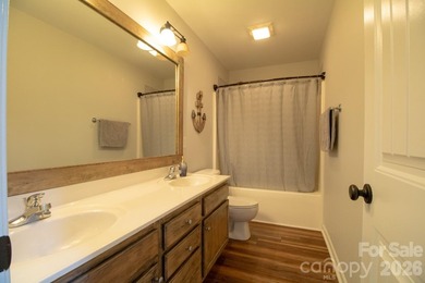 Gorgeous lake front home situated on 200 feet of shoreline - photo 30