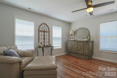 Gorgeous lake front home situated on 200 feet of shoreline - photo 31